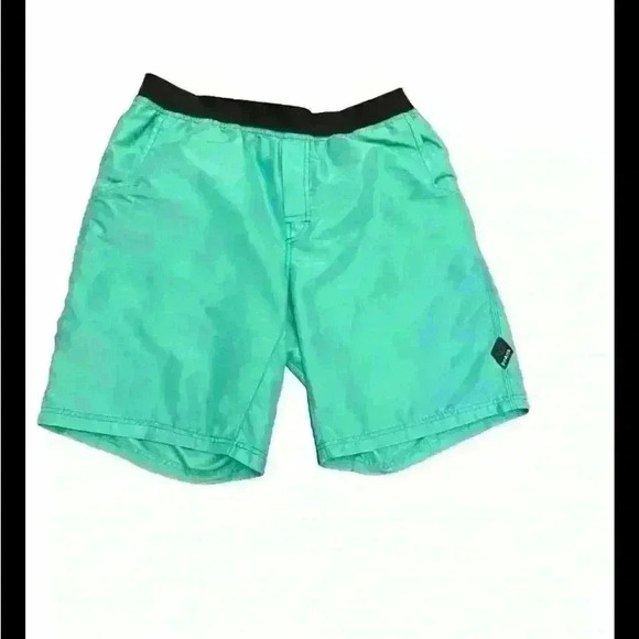 Prana Green Lightweight Breath Pocket Shorts - Picture 1 of 4